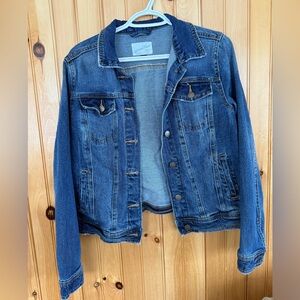 Women’s Classic Denim Jacket